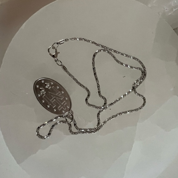 Silver Virgin Mary Medal Pendant Necklace with Navy Inset - Picture 2 of 3